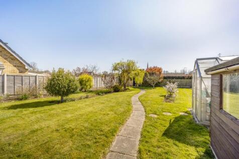 19 Reynolds Gardens (Moulton)-11