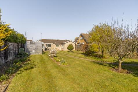 19 Reynolds Gardens (Moulton)-13