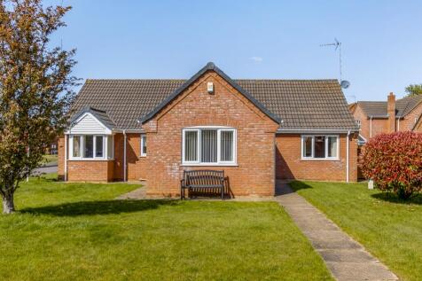 7 Richard Busby Way (Lutton)-7