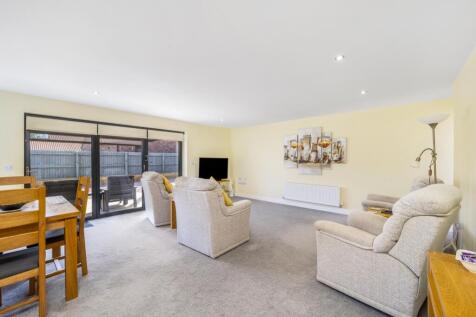 6 Spinney Close (Holbeach)-19