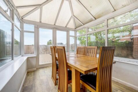 98 Station Road (Surfleet)-14