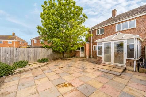 98 Station Road (Surfleet)-10