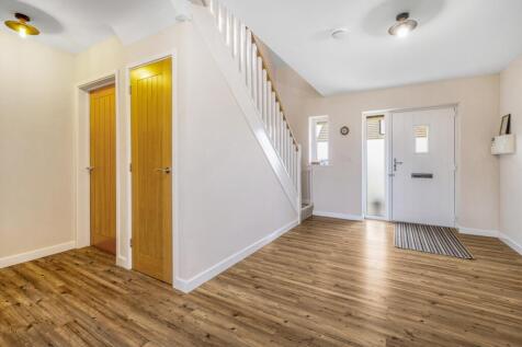 10 Cavell Way (Fleet)-15