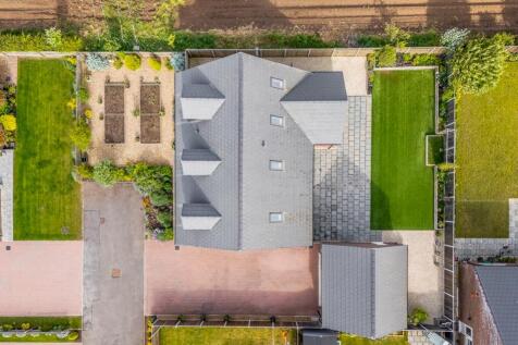10 Cavell Way (Fleet)-4
