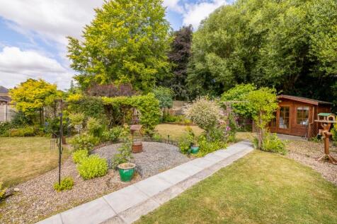 11 Balmoral Avenue (Spalding)-9