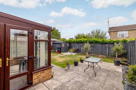 31 St William Court (Holbeach)-11