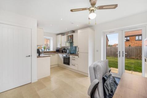 10 Balderson Court (Weston)-13