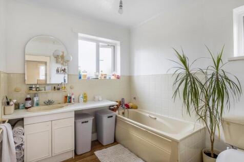 28 Albert Street (Spalding)-23