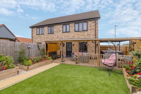 6 Balderson Court (Weston)-9
