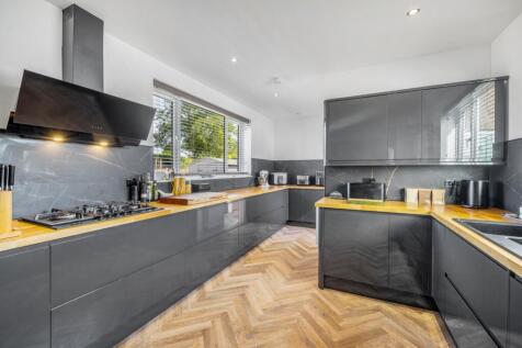 1 Lincoln Way (Spalding)-23