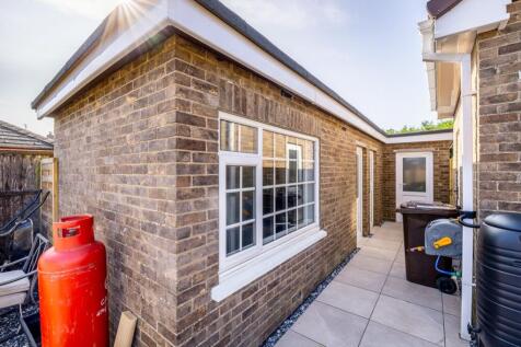 1 Lincoln Way (Spalding)-9