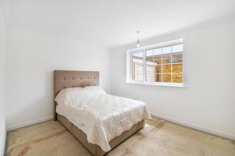 38 Cathedral Drive (Spalding)-20