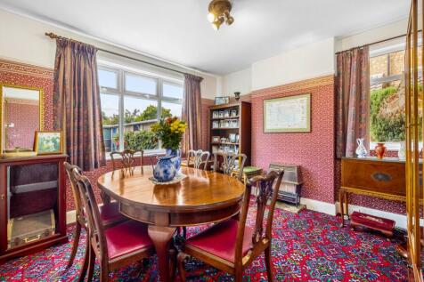 116 Roseways (Fleet)-20