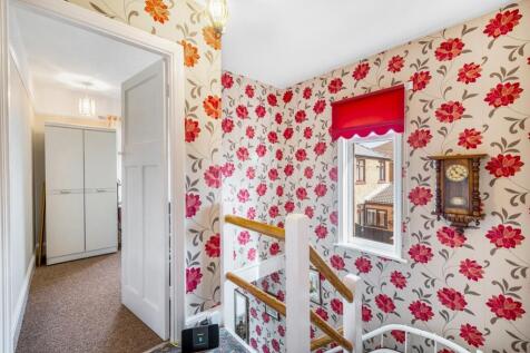 116 Roseways (Fleet)-27