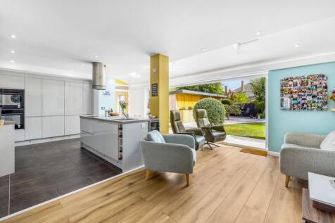 17 Grange Drive (Spalding)-25