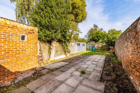 85 High Street (Holbeach)-12