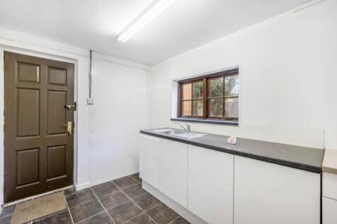 85 High Street (Holbeach)-25
