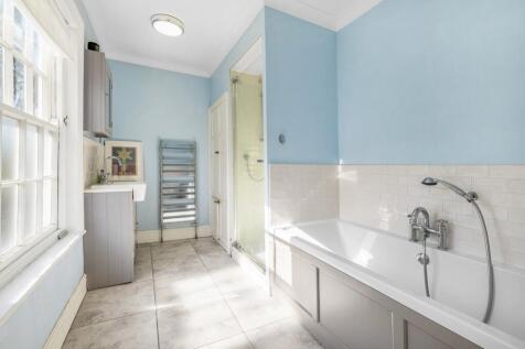 29 London Road (Spalding)-32