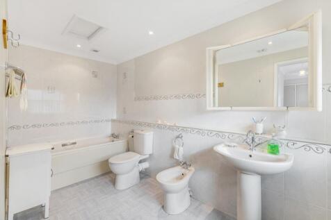 232A Pennygate (Spalding)-27