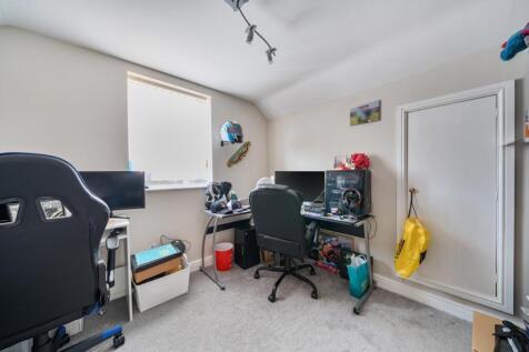 1376091-11-6915e9882fb8c