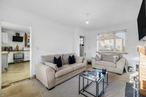 28 Albert Avenue (Gedney)-17