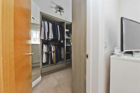 Walk in wardrobe