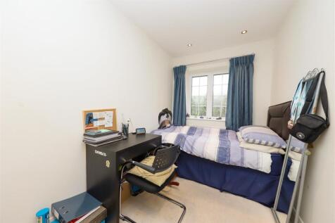 Second bedroom