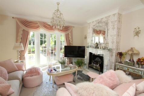 Living room.jpg