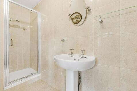 En Suite Shower Room