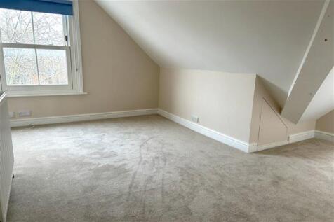 Bedroom 4 (Main)