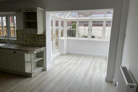 Conservatory  (Main)