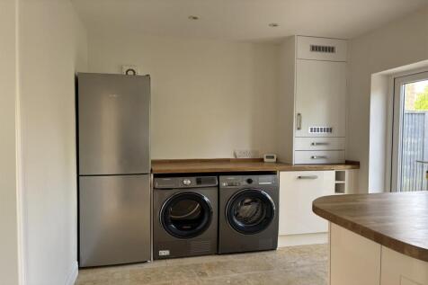 Kitchen (Main)