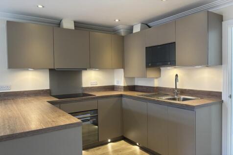 Kitchen (Main)