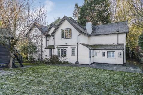 Exterior rear (Main)