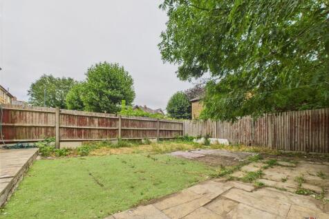 CAM02489G0-PR0193-STILL003.jpg