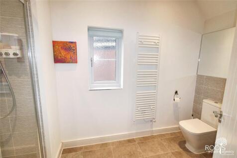 Main En-Suite