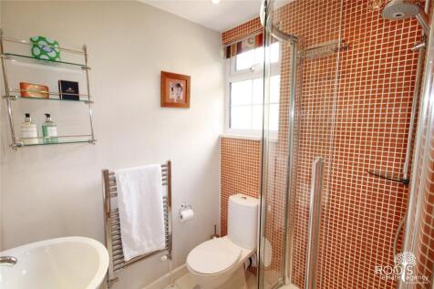 2nd En-Suite