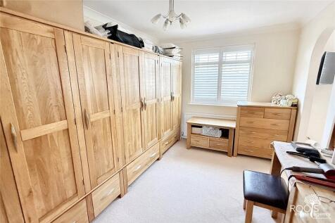 Bed 3/Dressing Room