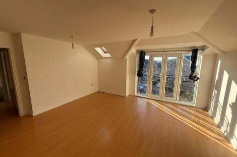 WhatsApp Image 2025-12-04 at 11.43.57_61c09a8f.jpg