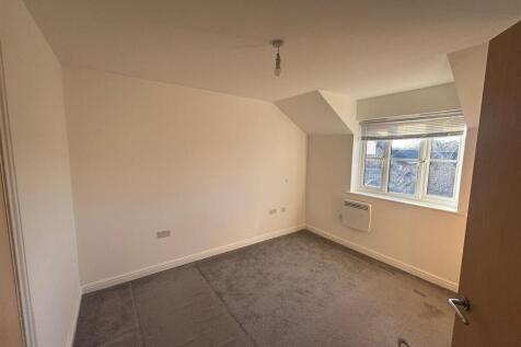 WhatsApp Image 2025-12-04 at 11.43.56_f085f110.jpg