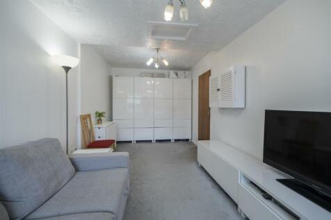 3 Abbots Way-014.JPG