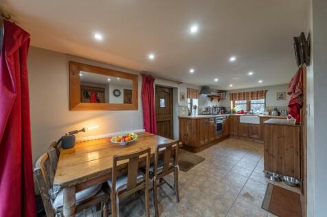 2 Gallowclough Lane-008.JPG