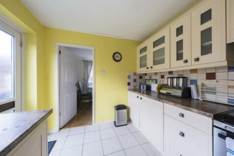 81 Landswood Park-003.JPG