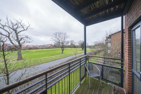 59 Hambleton Way-016.JPG