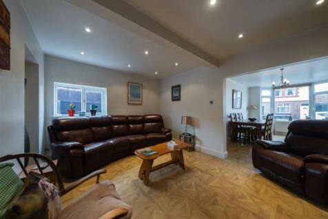 2 Emmett Street-004.jpg