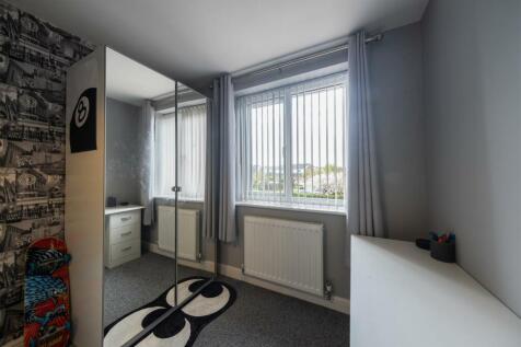31 Yew Tree Drive-021.jpg