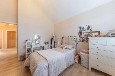 127a Crewe Road-043.jpg