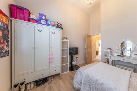 127a Crewe Road-042.jpg