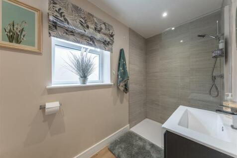 127a Crewe Road-019.jpg