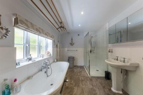8 Runcorn Road-021.jpg